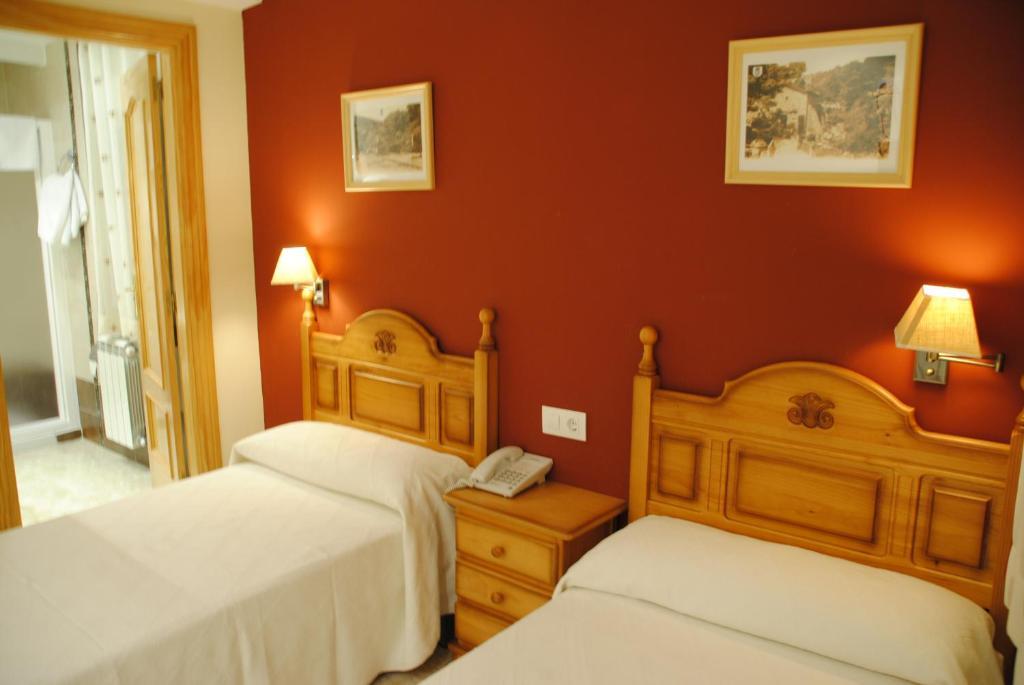 Hotel Alegria Banos De Montemayor Chambre photo