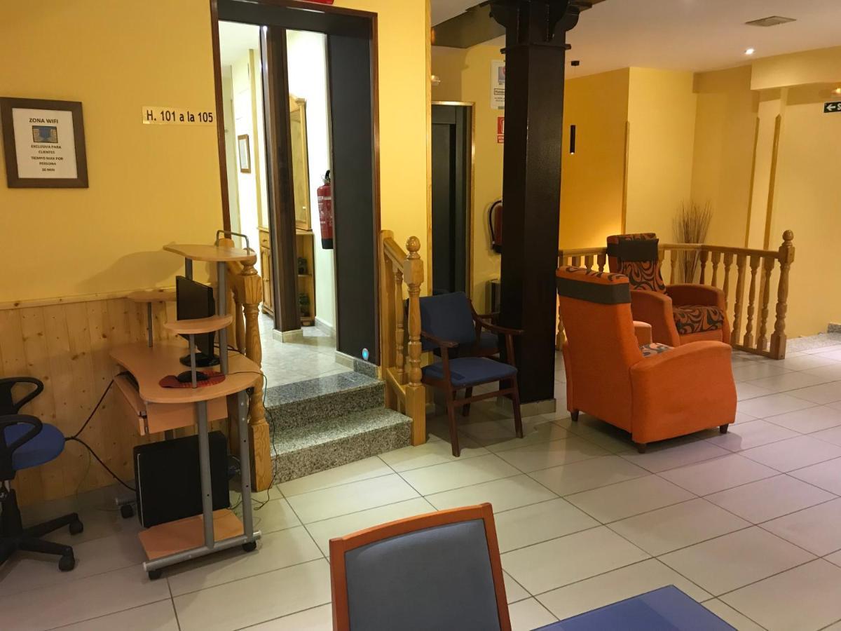 Hotel Alegria Banos De Montemayor Extérieur photo